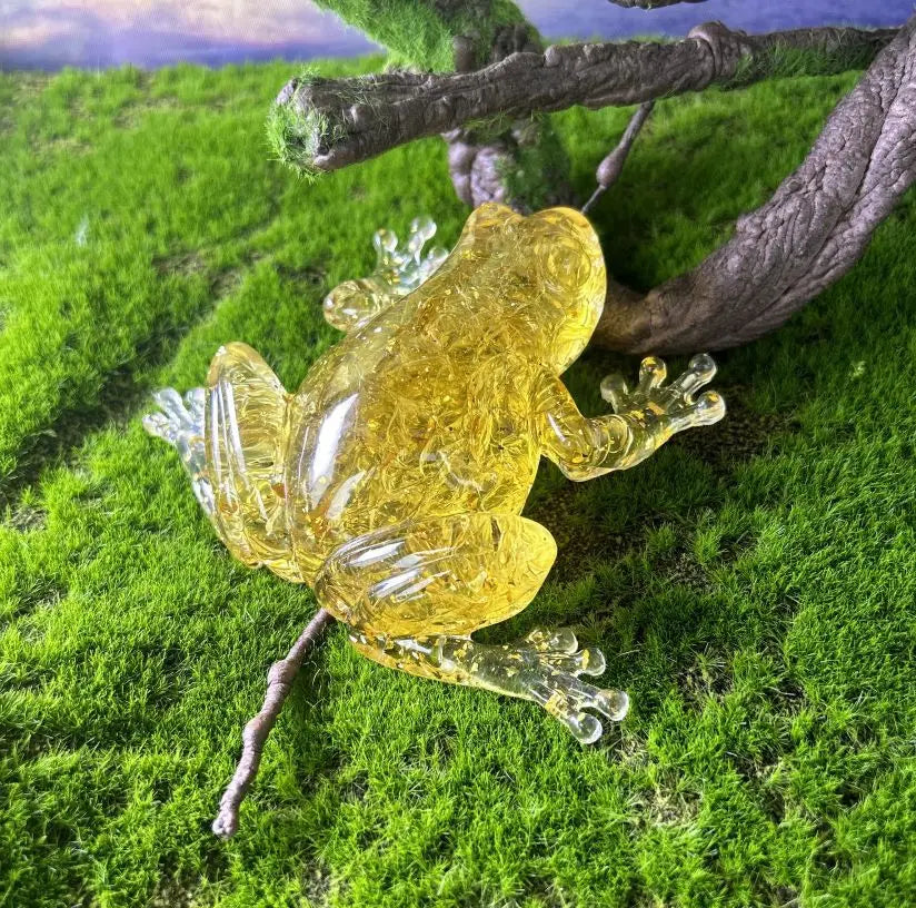 Resin Frog Decor with Crystal Pebbles - Cute Desktop Ornament, Car Dashboard Figurine, Unique Gift for Nature Lovers