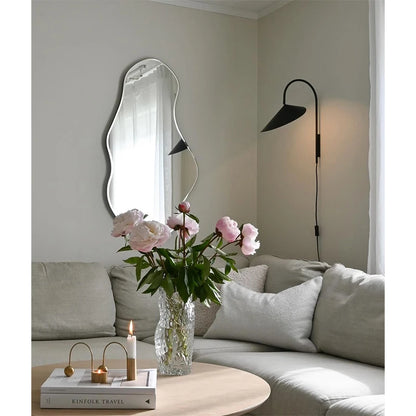 Ornament Modern Mirror Art Irregular Makeup Dorm Creative Mirror Design Aesthetic Cool Espelho Decorativo Home Accessories